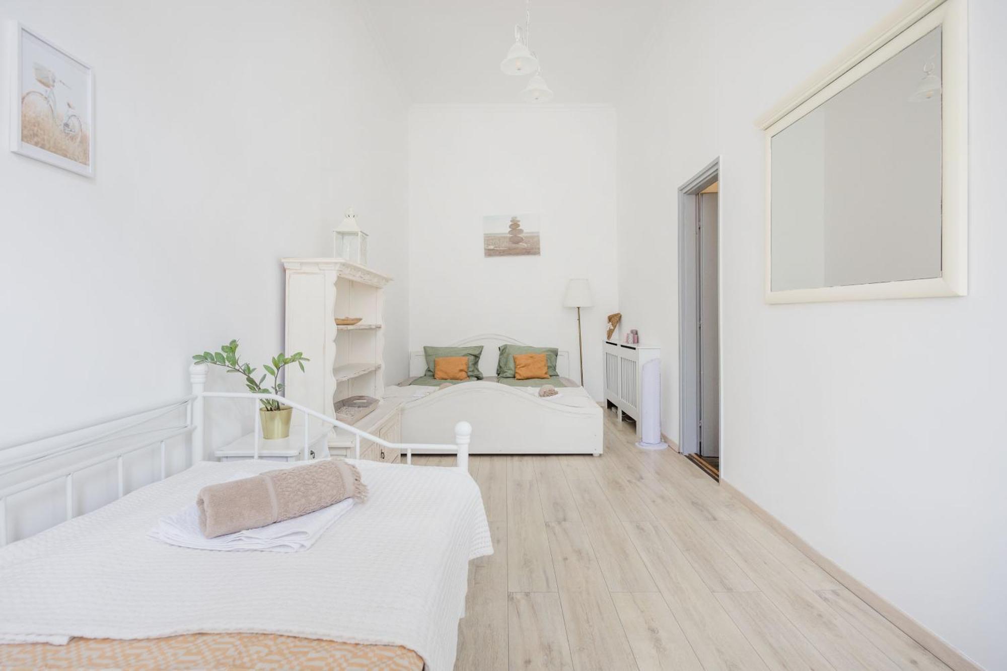 A Touch Of Provence And Pastels In The Centre * Budapeszt