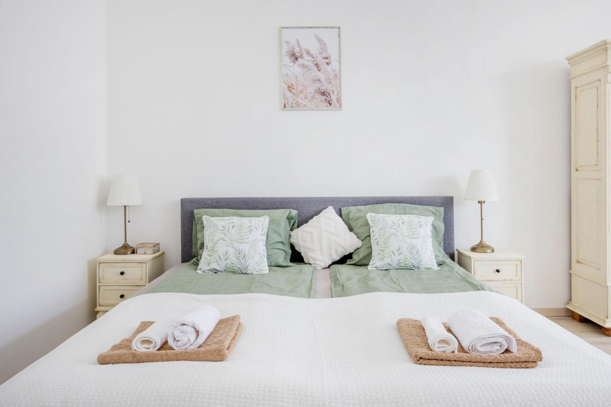 A Touch Of Provence And Pastels In The Centre Apartament *
