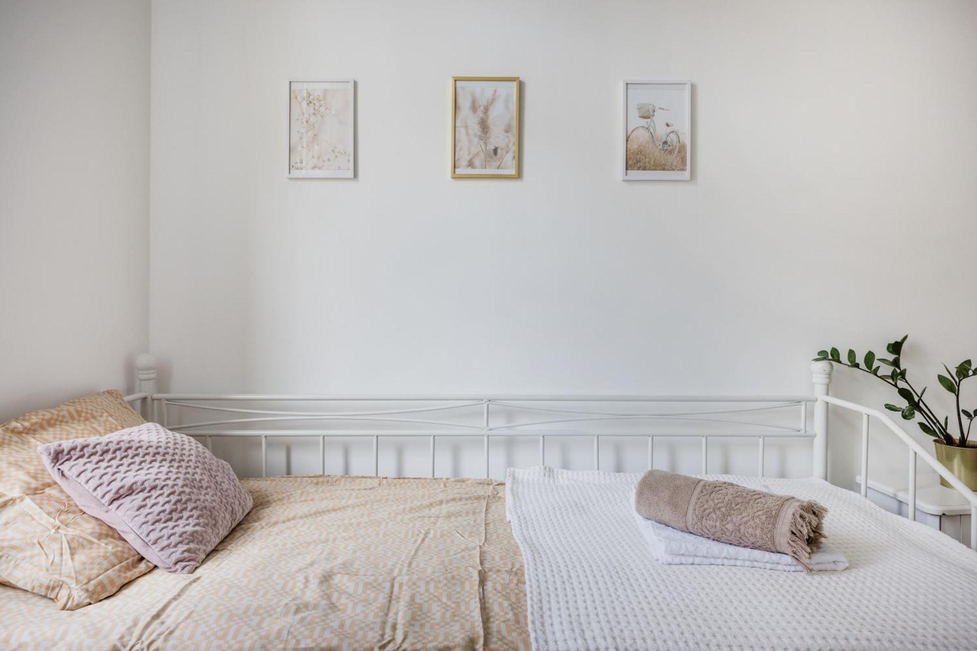 Apartament A Touch Of Provence And Pastels In The Centre